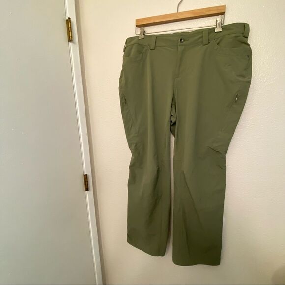 Duluth Trading Co Flexpedition Bootcut gorpcore woman’s plus Pants 75802 18W x31 - Picture 2 of 12